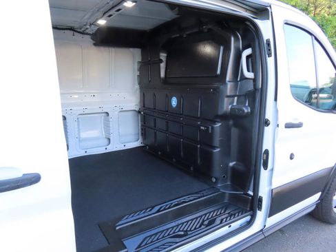 Used 2019 Ford Transit 250 130 Low Roof RWD image 13