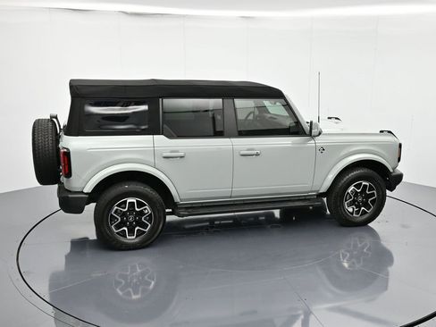 Certified 2024 Ford Bronco Outer Banks image 29