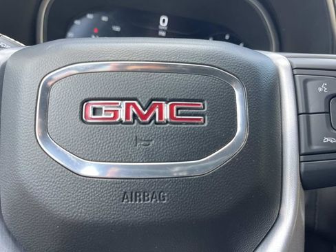 Used 2023 GMC Yukon SLT AWD/4WD image 35