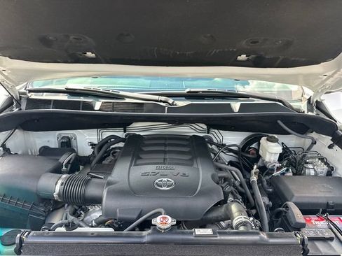 Used 2021 Toyota Tundra SR5 AWD/4WD image 29