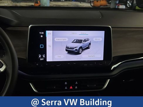 Used 2024 Volkswagen Atlas SEL AWD/4WD image 21