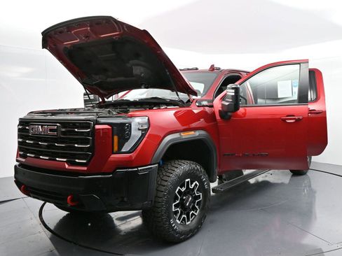 Used 2025 GMC Sierra 2500 AT4X image 44