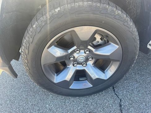 Used 2023 RAM 1500 Big Horn AWD/4WD image 10