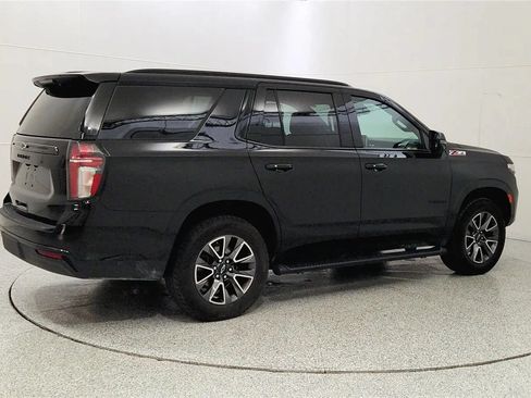 Used 2023 Chevrolet Tahoe Z71 w/ Luxury Package AWD/4WD image 7