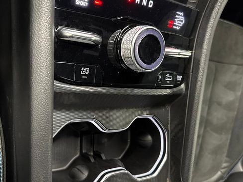 Used 2024 Jeep Grand Cherokee Trailhawk AWD/4WD image 22