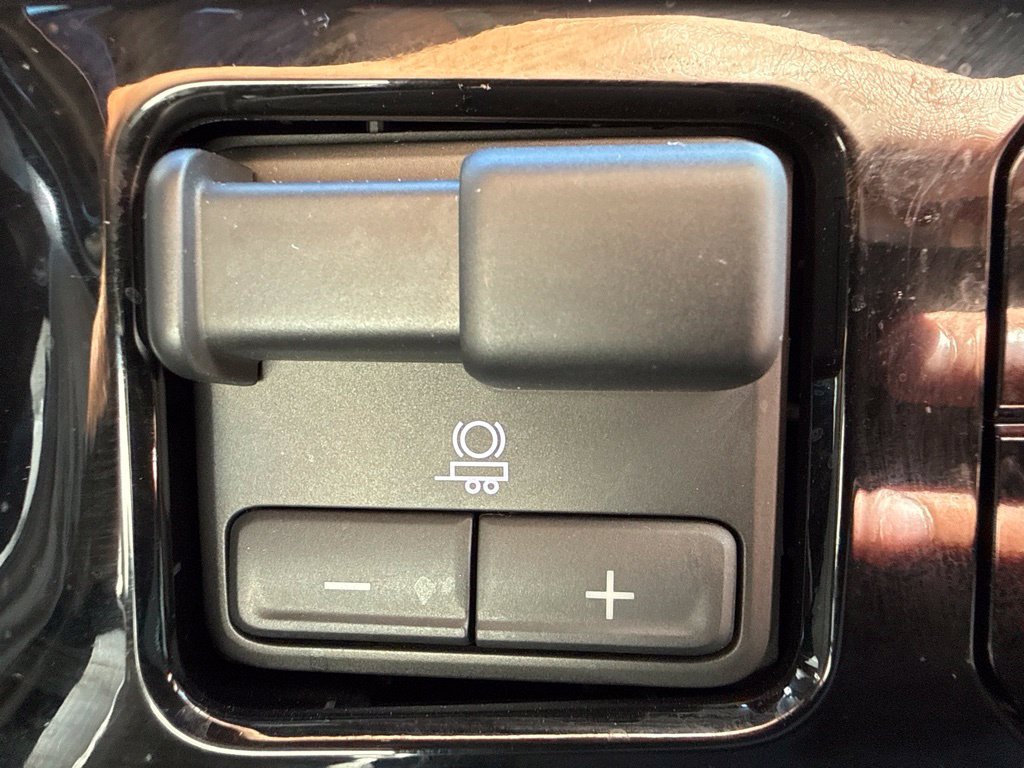 Used 2025 GMC Sierra 1500 Elevation AWD/4WD image 25