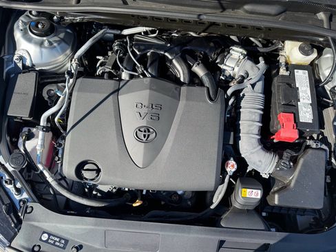 Used 2024 Toyota Camry XSE image 31