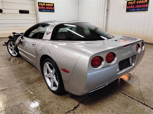 Used 1999 Chevrolet Corvette Coupe w/ Memory Pkg image 3