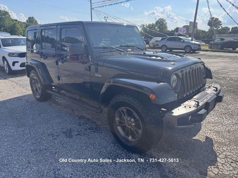 Used 2016 Jeep Wrangler Unlimited Sahara AWD/4WD image 4