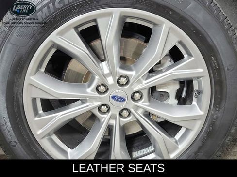 Used 2023 Ford Explorer XLT w/ Equipment Group 202A AWD/4WD image 11