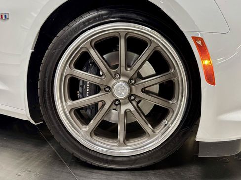 Used 2018 Chevrolet Camaro SS RWD image 13