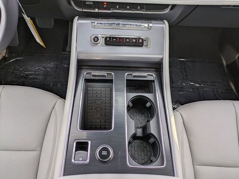 New 2026 Lincoln Aviator 2WD image 16