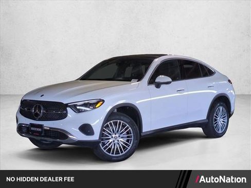 Used 2024 Mercedes-Benz GLC 300 4MATIC image 1