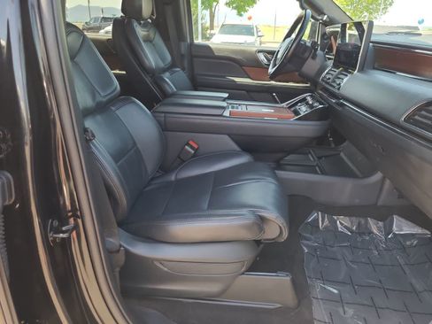 Used 2024 Lincoln Navigator L 4WD image 22