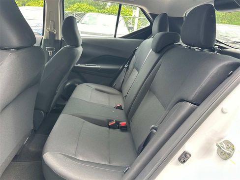 New 2025 Nissan Kicks Play S image 9
