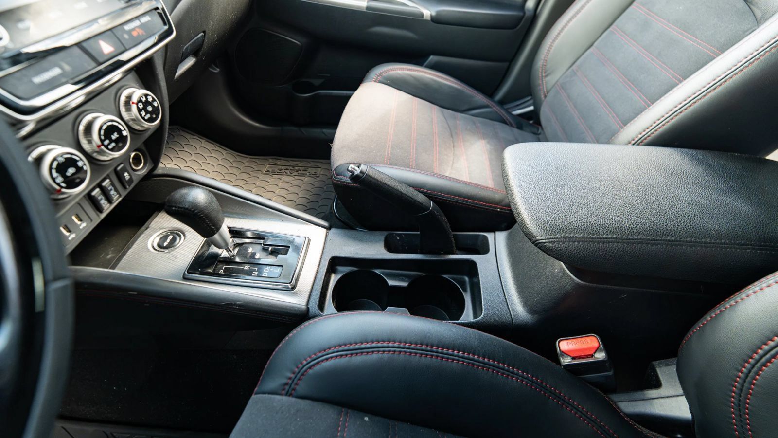 Used 2023 Mitsubishi Outlander Sport SE AWD/4WD image 38