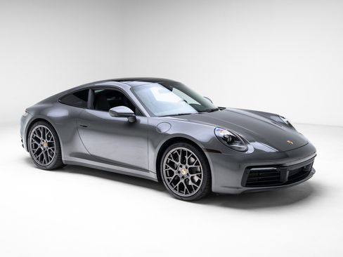Used 2020 Porsche 911 Carrera RWD image 10