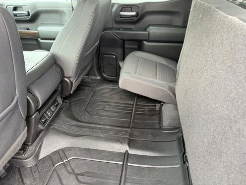 Used 2019 Chevrolet Silverado 1500 LT image 15