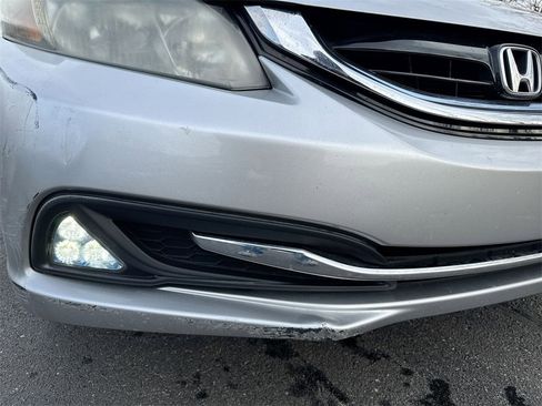 Used 2013 Honda Civic Hybrid Sedan image 29