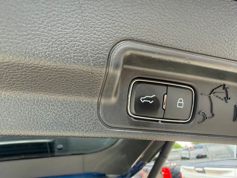 Used 2020 Ford Explorer XLT w/ Equipment Group 202A RWD image 38