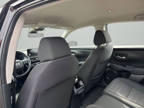 Used 2023 Honda HR-V LX image 14