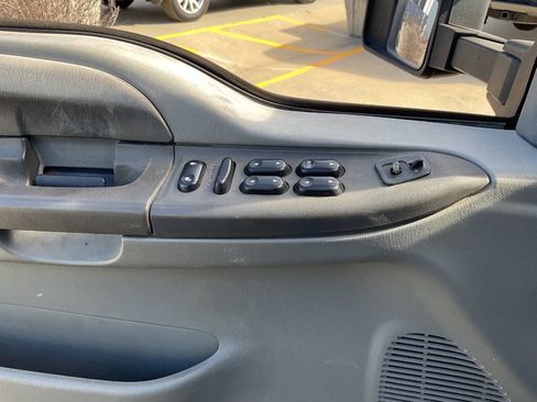 Used 2004 Ford F250 XLT image 13