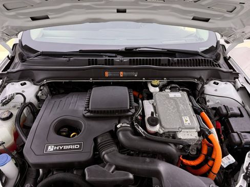 Used 2020 Ford Fusion SE FWD image 36