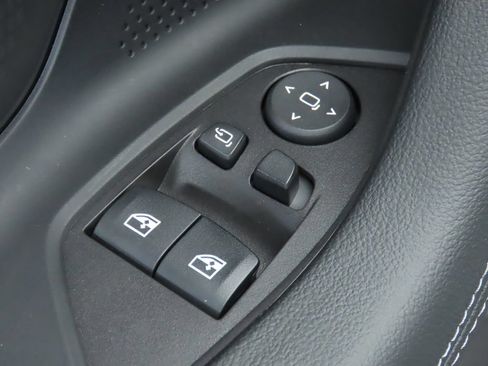 Used 2026 BMW 230i Coupe w/ Premium Package RWD image 25