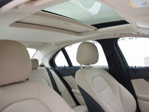 Used 2019 Mercedes-Benz C 300 Sedan image 17