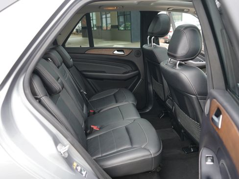 Used 2015 Mercedes-Benz ML 350 4MATIC image 23