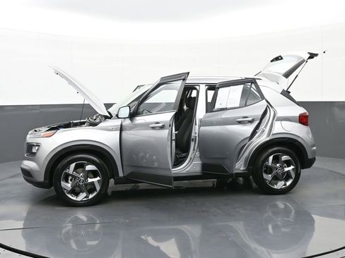 Certified 2023 Hyundai Venue SEL FWD image 47