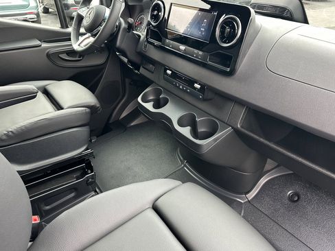 New 2026 Mercedes-Benz Sprinter 2500 image 16