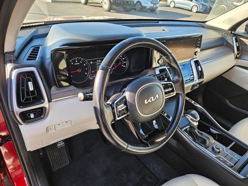 Used 2022 Kia Sorento S AWD/4WD image 16