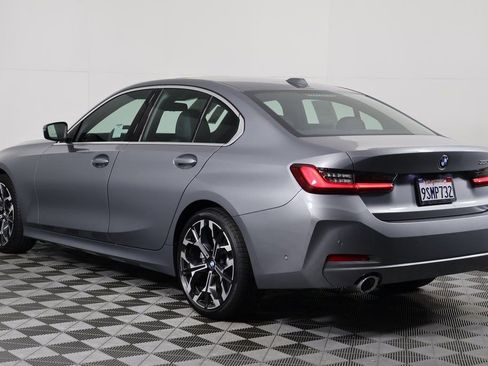 Used 2025 BMW 330i 330i w/ Premium Package image 6