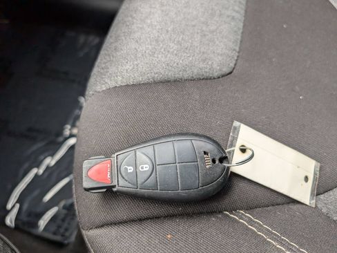 Used 2014 Jeep Cherokee Latitude FWD image 23