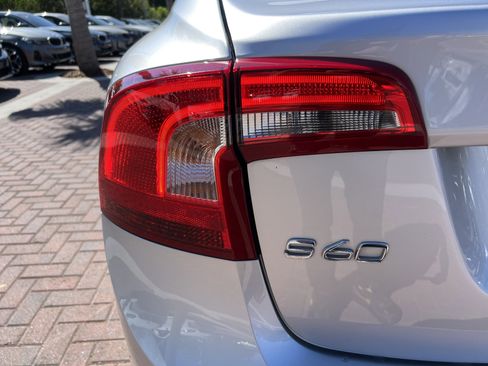 Used 2018 Volvo S60 T5 Inscription FWD image 42