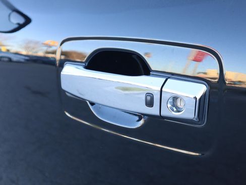 Used 2023 Nissan Titan Platinum Reserve w/ Moonroof Package image 7