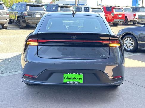 New 2026 Toyota Prius LE image 4