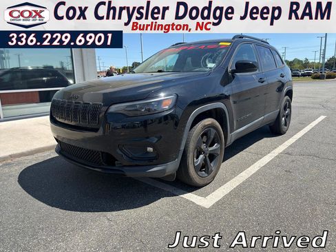 Used 2019 Jeep Cherokee Latitude Plus image 1