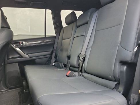 Used 2022 Lexus GX 460 Premium w/ Premium Package image 20