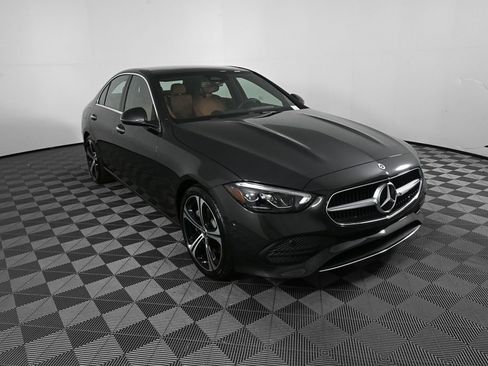 Used 2025 Mercedes-Benz C 300 Sedan image 23