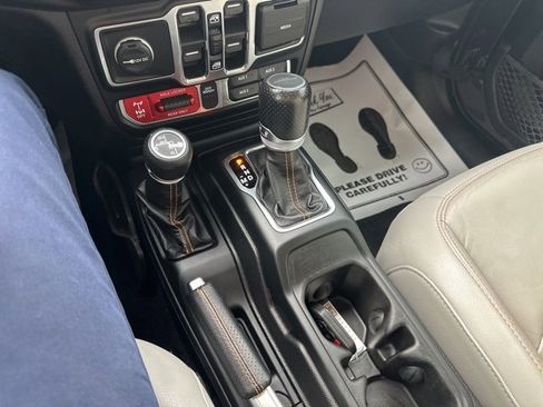 Used 2021 Jeep Gladiator Mojave image 37