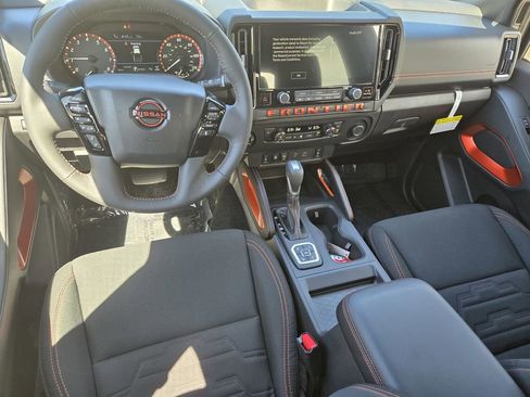 New 2026 Nissan Frontier PRO-4X w/ Tow Package AWD/4WD image 9