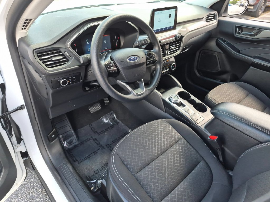 Used 2025 Ford Escape Active FWD image 13