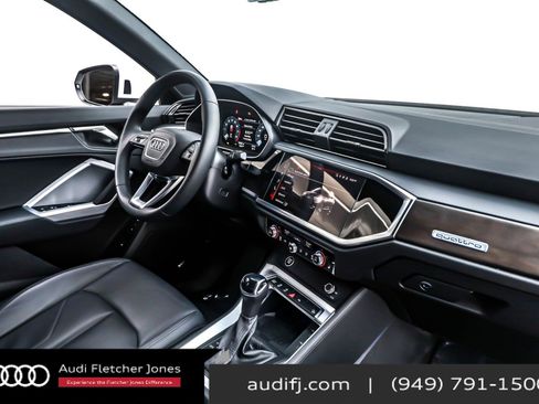 Used 2025 Audi Q3 2.0T Premium Plus image 16