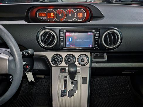 Used 2013 Scion xB image 31