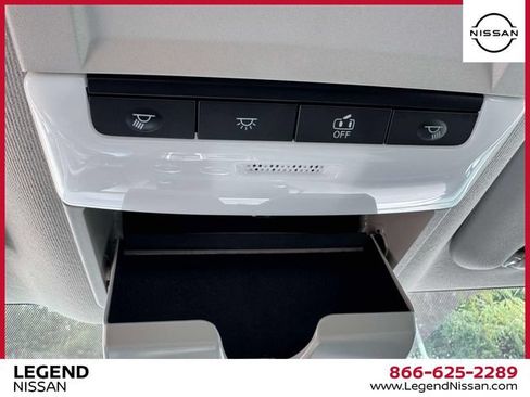 Certified 2023 Nissan Sentra SV FWD image 32