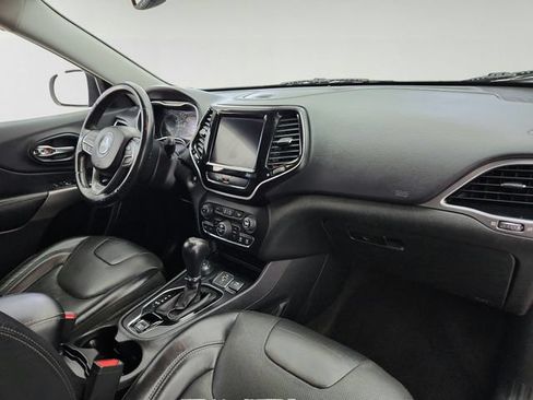 Used 2019 Jeep Cherokee Limited AWD/4WD image 28