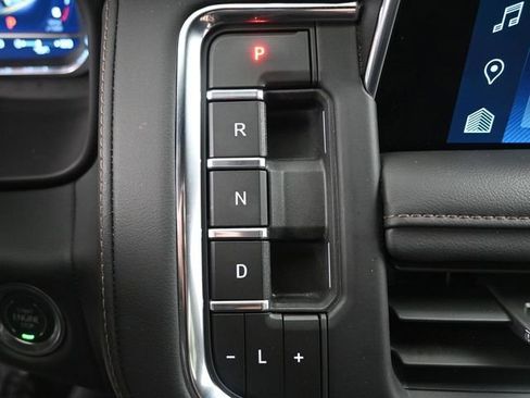 Used 2024 Chevrolet Tahoe High Country image 26