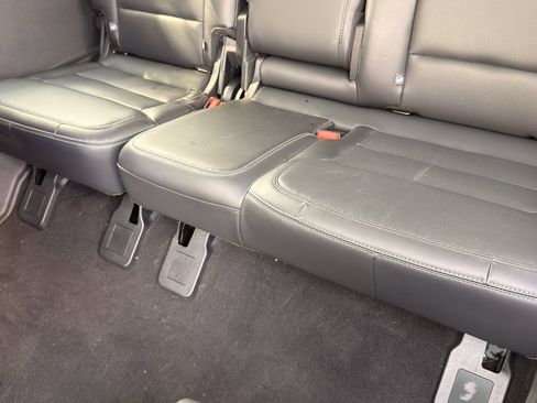 Used 2025 Ford Expedition Platinum AWD/4WD image 24